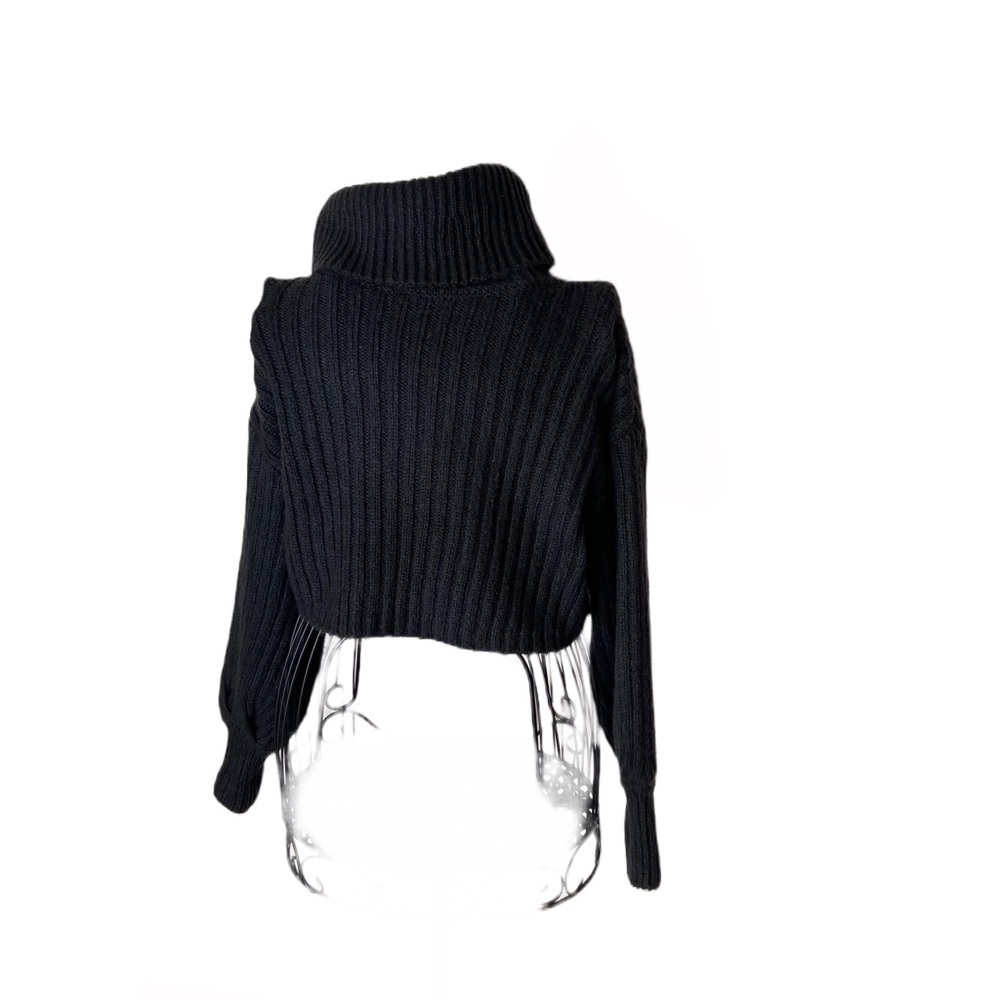Urban Outfitters Cropped Charcoal Gray Chunky Cowl Neck Sweater – Size Small - Picture 3 of 12